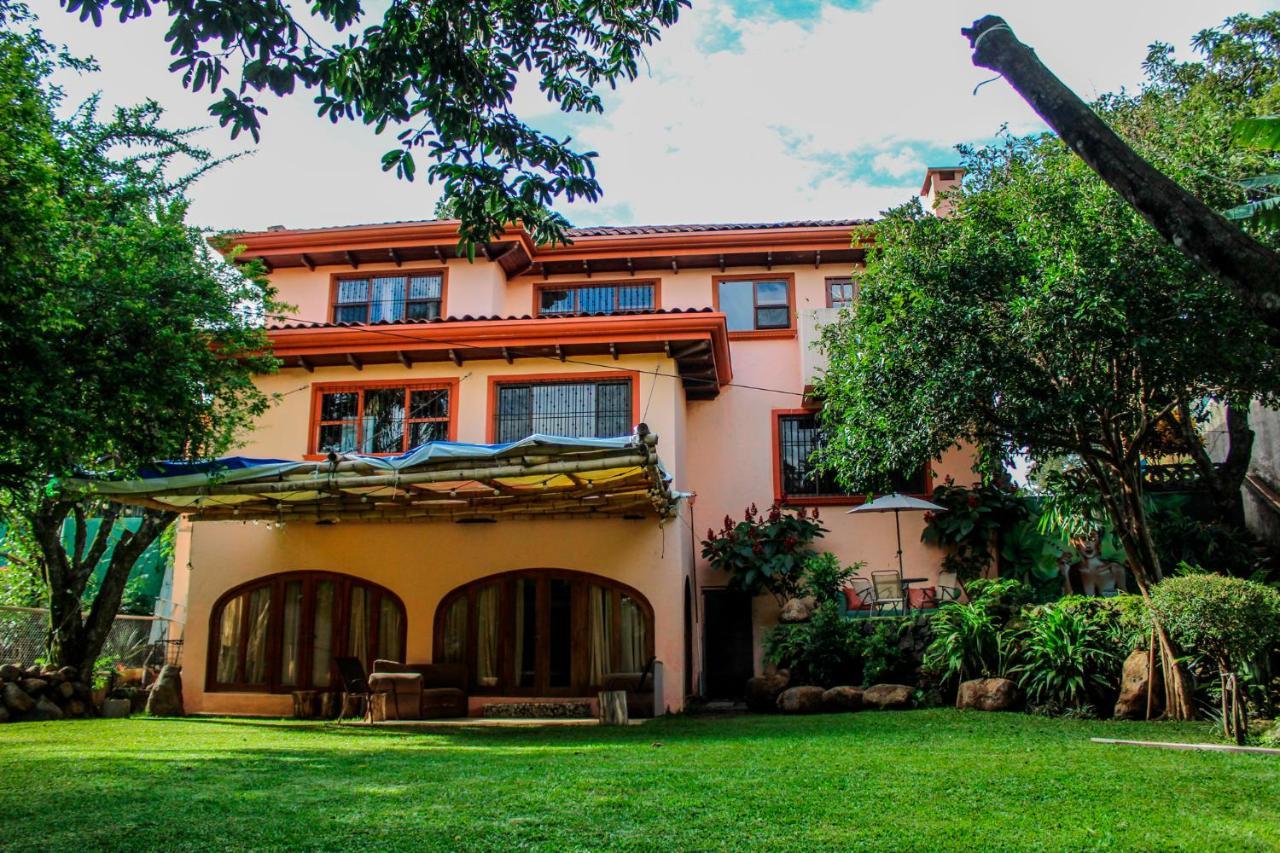 Luna Inn B&B Ciudad Cariari Dış mekan fotoğraf
