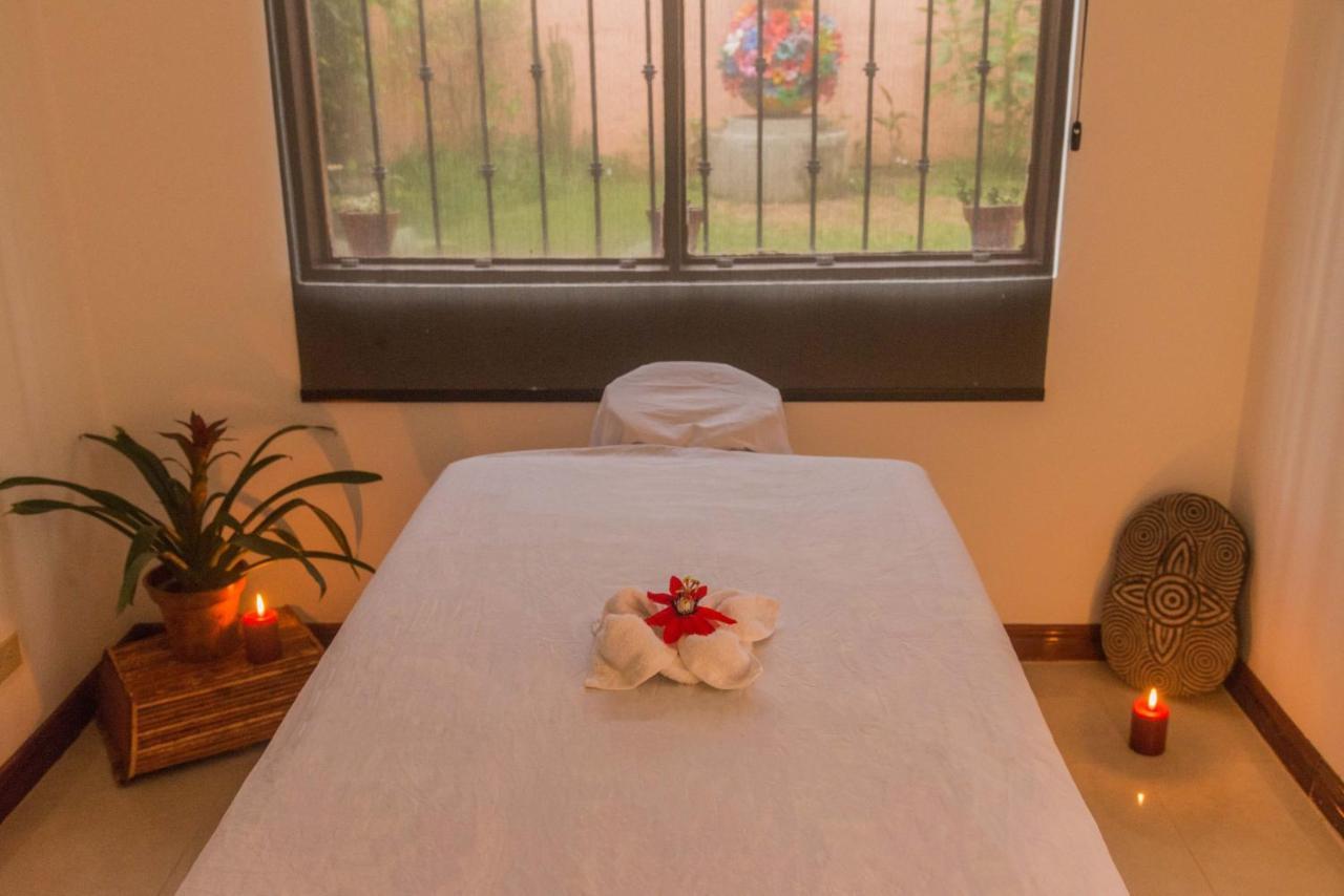 Luna Inn B&B Ciudad Cariari Dış mekan fotoğraf